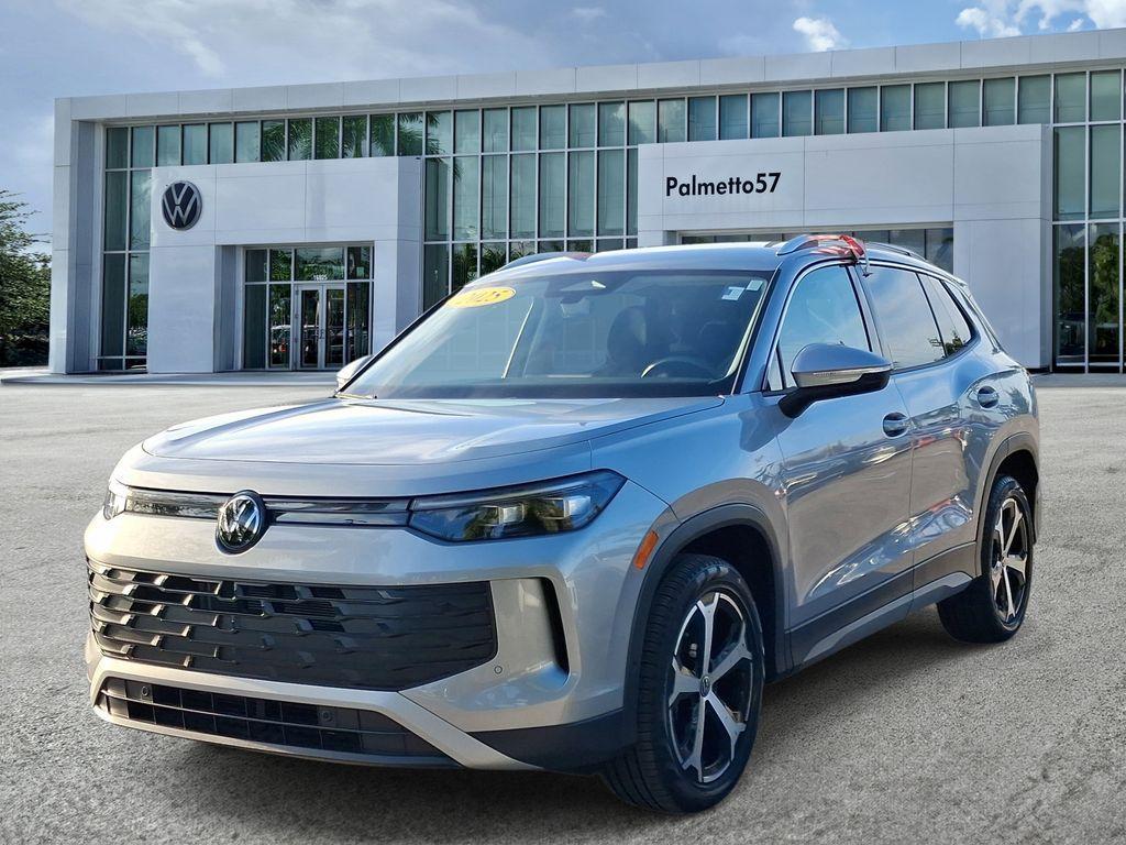 used 2025 Volkswagen Tiguan car, priced at $32,732