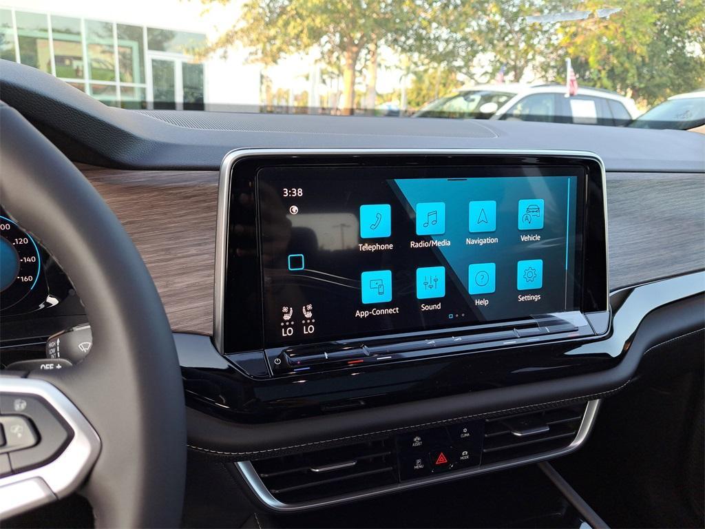 new 2026 Volkswagen Atlas car, priced at $52,301