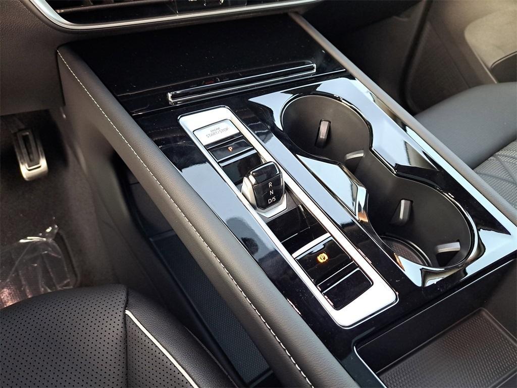 new 2026 Volkswagen Atlas car, priced at $52,301