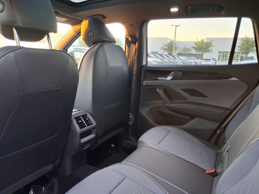 new 2026 Volkswagen Tiguan car, priced at $40,758