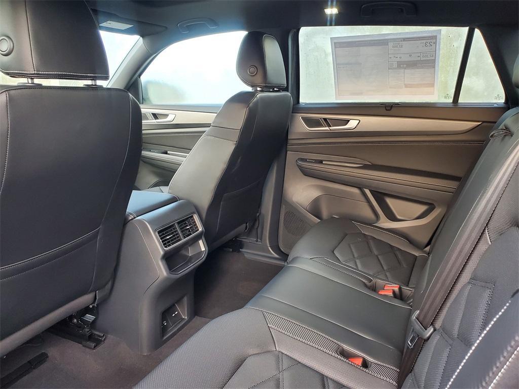 new 2026 Volkswagen Atlas Cross Sport car, priced at $42,007