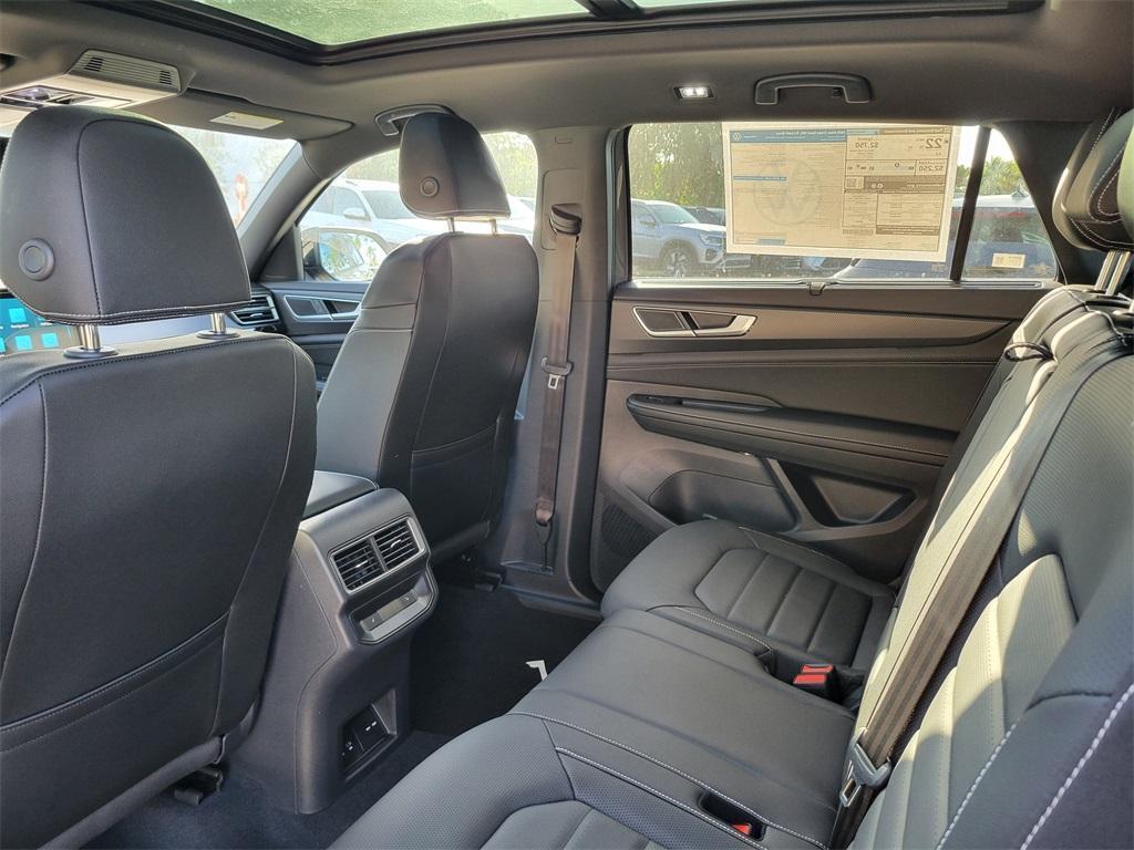 new 2026 Volkswagen Atlas Cross Sport car, priced at $49,301