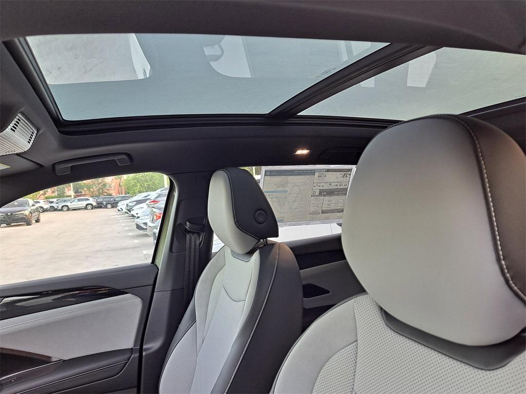 new 2026 Volkswagen Tiguan car, priced at $38,428