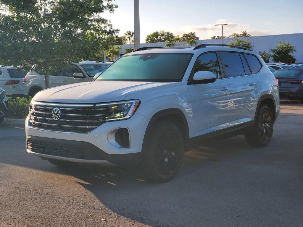 new 2026 Volkswagen Atlas car, priced at $42,308