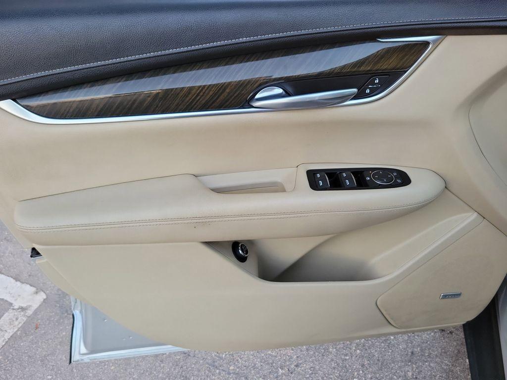 used 2019 Cadillac XT5 car, priced at $14,969