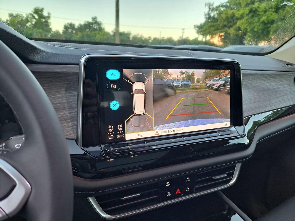 new 2026 Volkswagen Atlas car, priced at $53,574