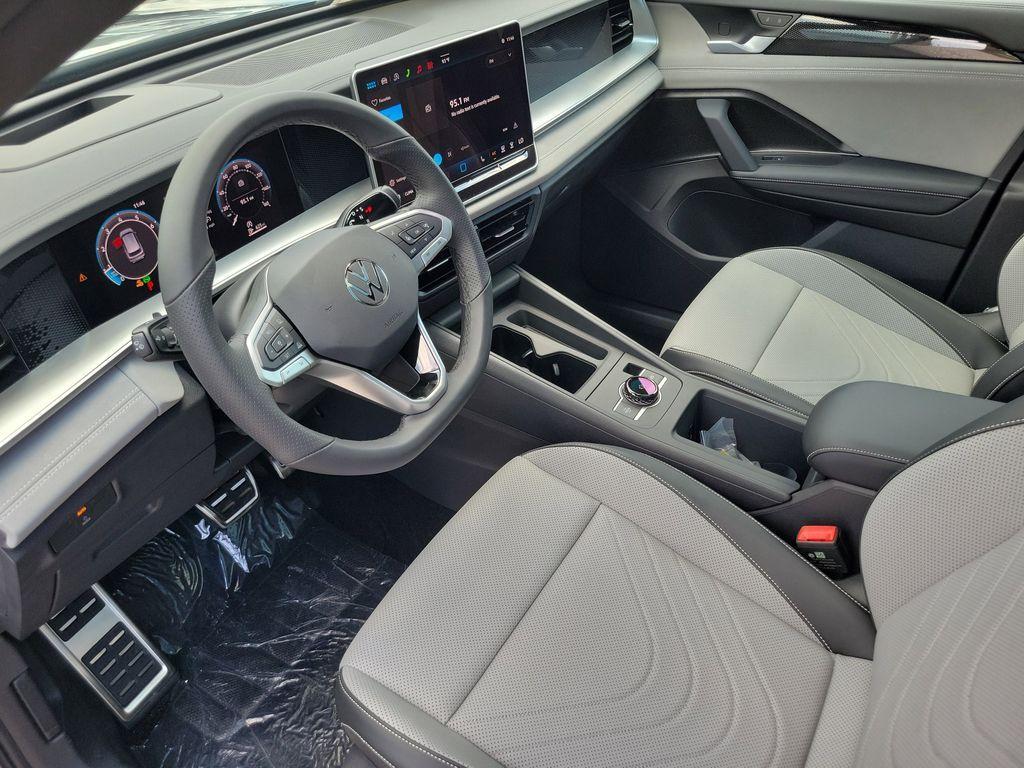 new 2026 Volkswagen Tiguan car, priced at $40,686