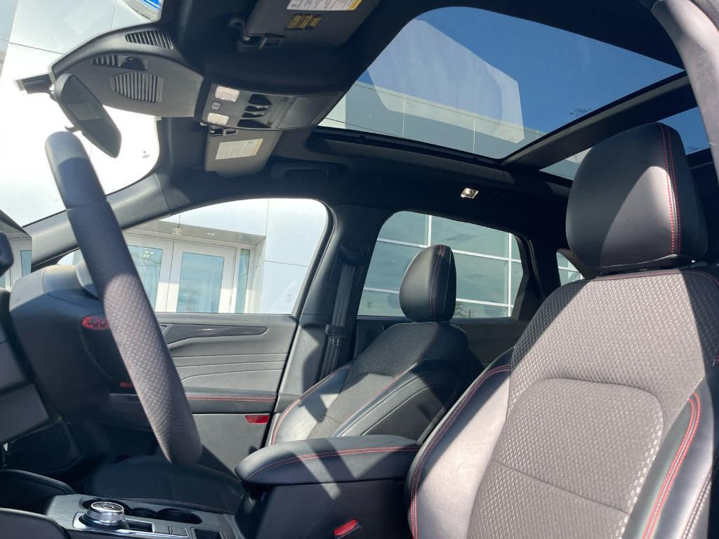 used 2023 Ford Escape car, priced at $26,599