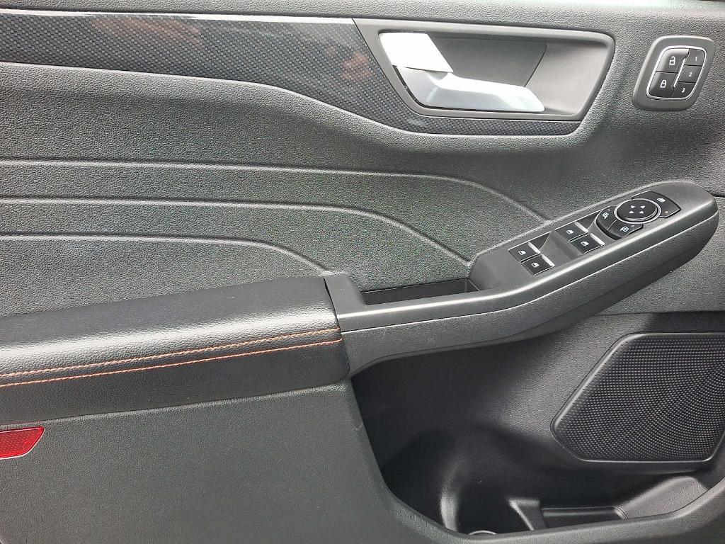 used 2023 Ford Escape car, priced at $26,999