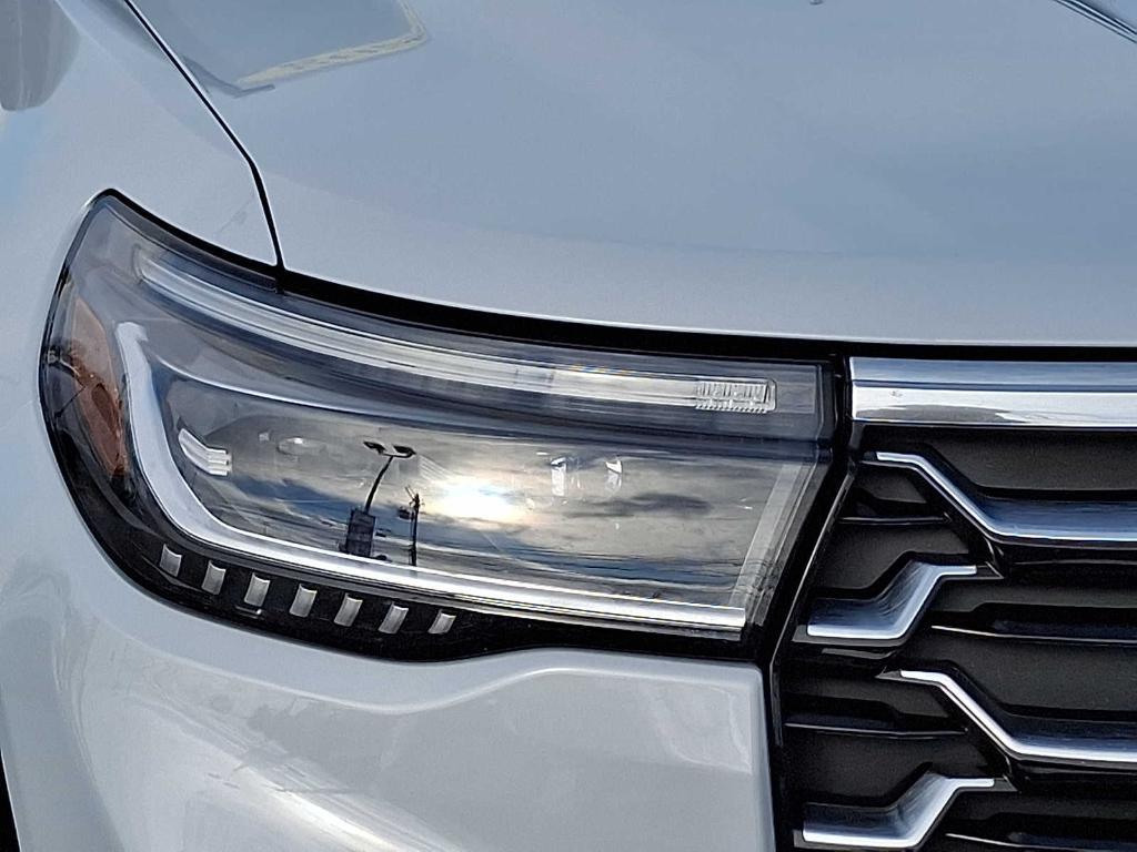 used 2025 Ford Explorer car, priced at $48,312