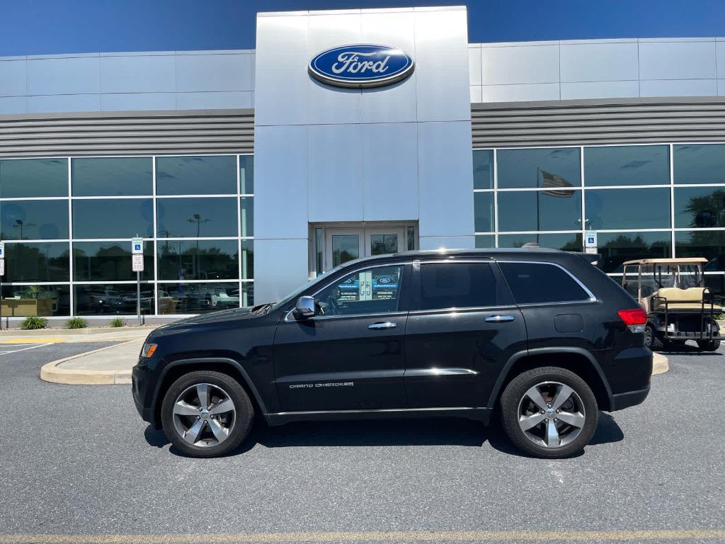 used 2015 Jeep Grand Cherokee car, priced at $11,999