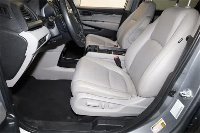 used 2023 Honda Odyssey car, priced at $29,872