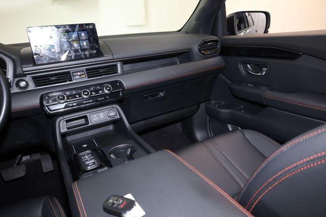 used 2024 Honda Pilot car, priced at $39,999