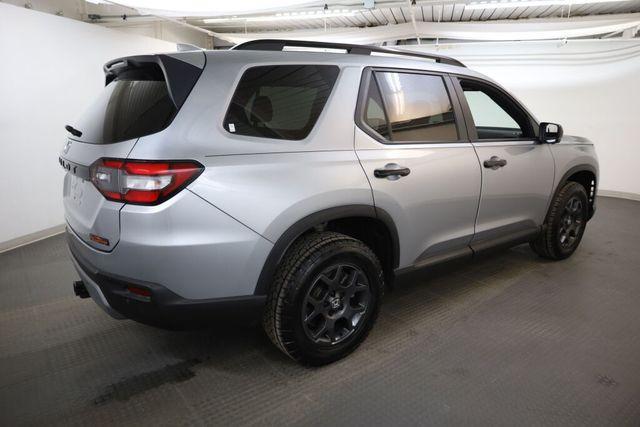 used 2024 Honda Pilot car, priced at $39,999