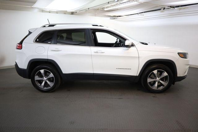 used 2020 Jeep Cherokee car, priced at $12,289
