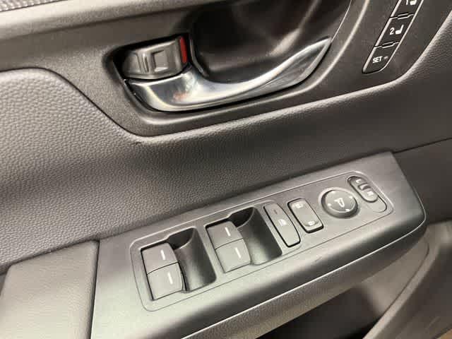 new 2026 Honda CR-V Hybrid car, priced at $41,675