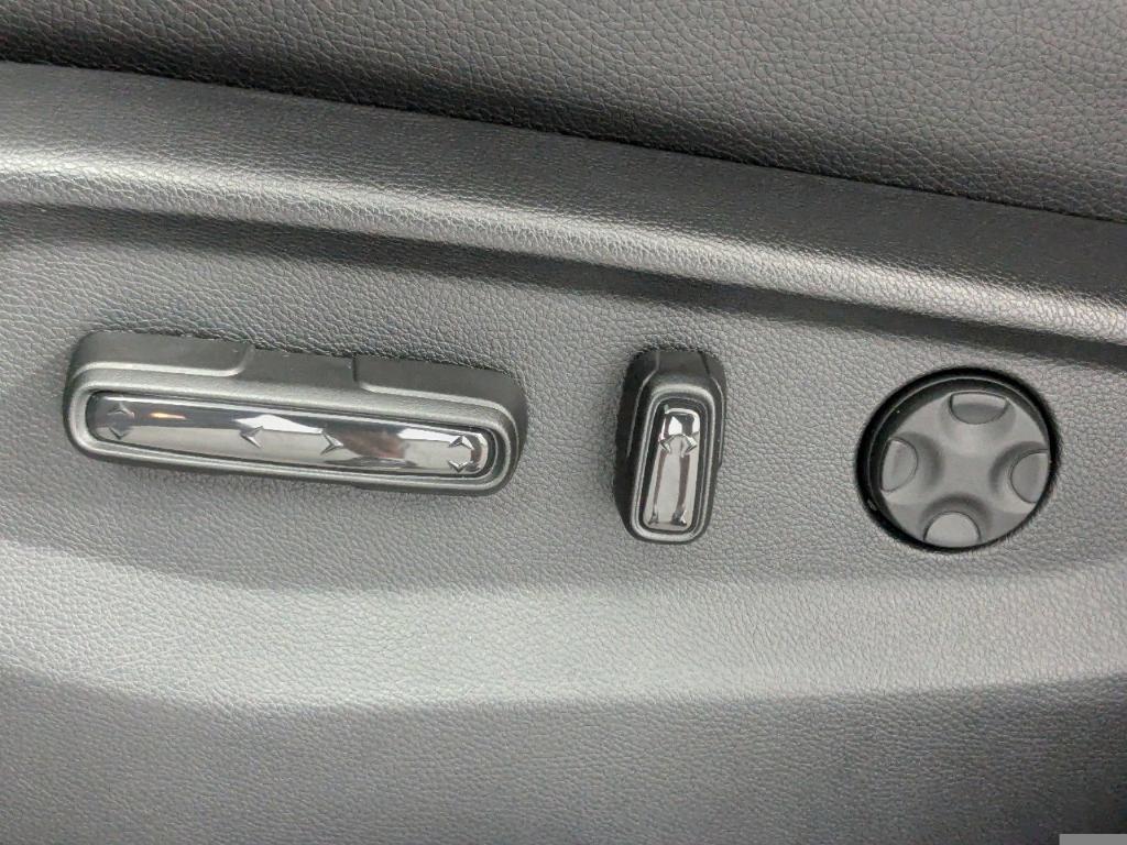 new 2026 Honda Odyssey car, priced at $53,645