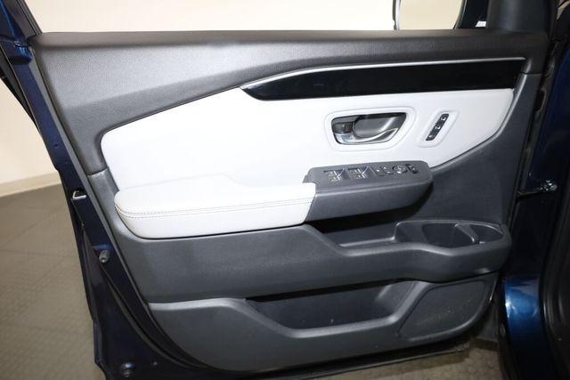 used 2023 Honda Pilot car, priced at $39,999