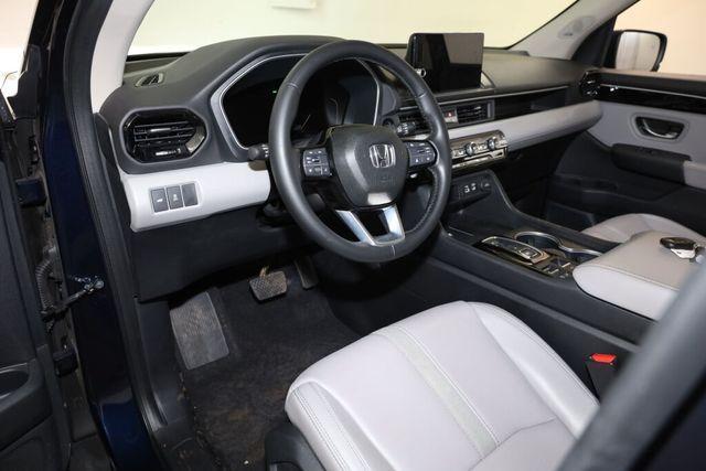 used 2023 Honda Pilot car, priced at $39,999