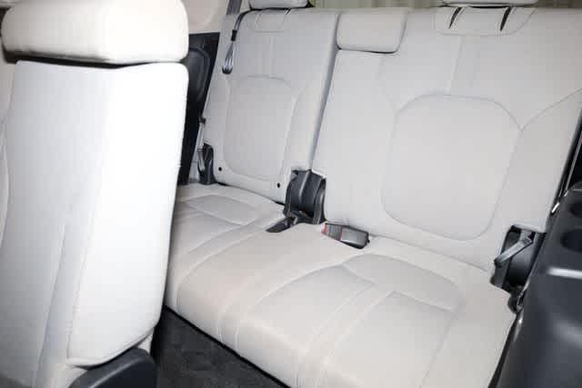 used 2023 Honda Pilot car, priced at $30,998