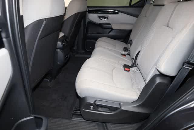 used 2023 Honda Pilot car, priced at $30,998