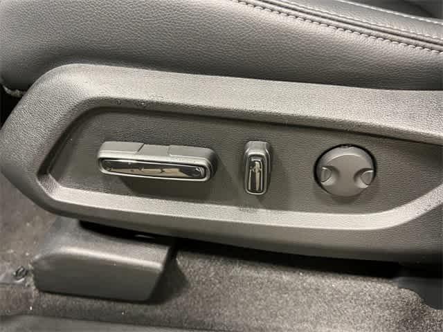 new 2025 Honda Pilot car, priced at $52,280