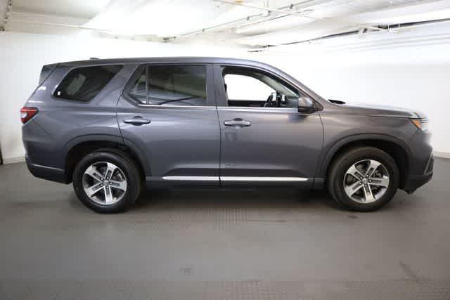 used 2023 Honda Pilot car, priced at $35,489