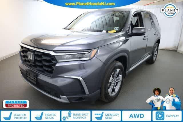 used 2023 Honda Pilot car, priced at $35,489
