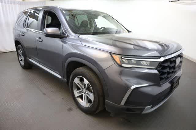 used 2023 Honda Pilot car, priced at $35,489