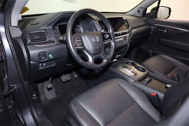 used 2022 Honda Pilot car, priced at $27,282
