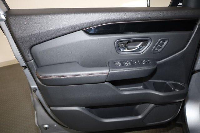 used 2024 Honda Pilot car, priced at $39,998