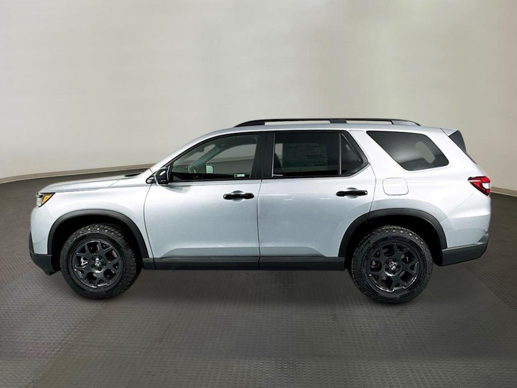 new 2025 Honda Pilot car, priced at $51,305