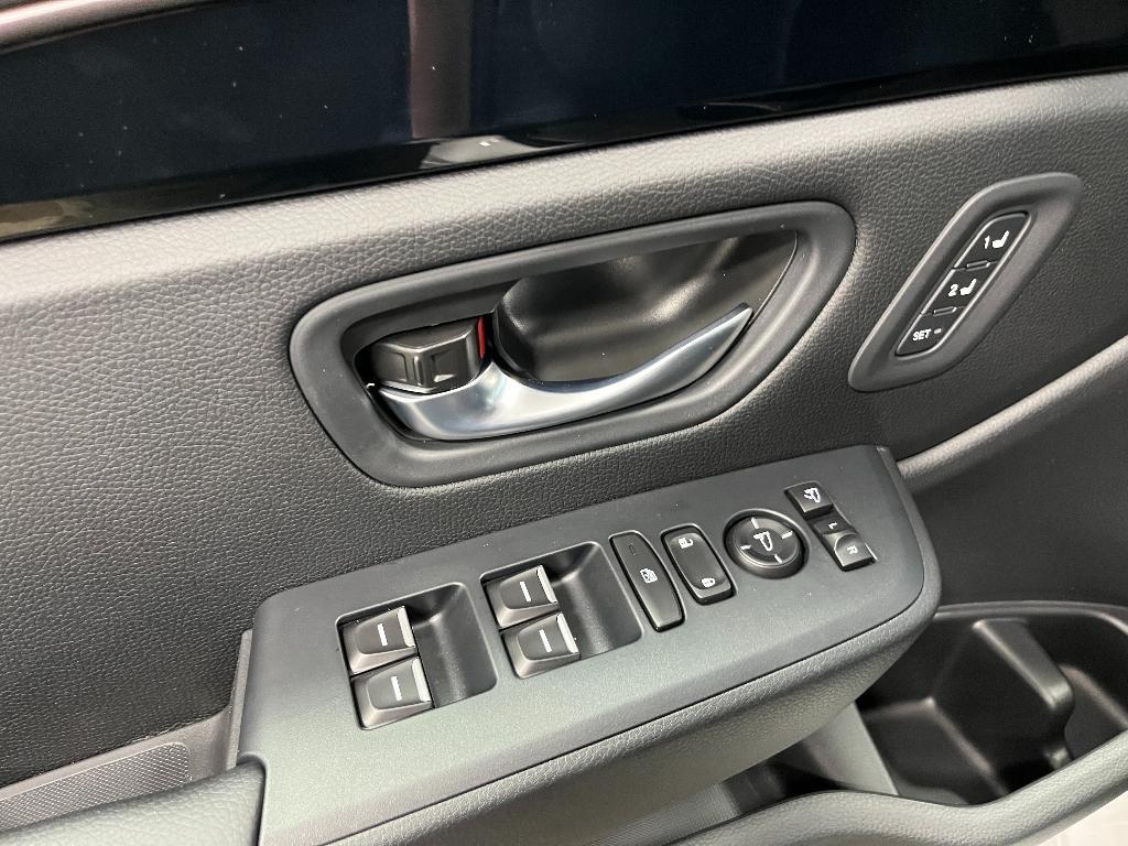 new 2025 Honda Pilot car, priced at $51,305