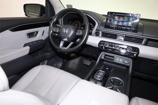 used 2023 Honda Pilot car, priced at $37,886