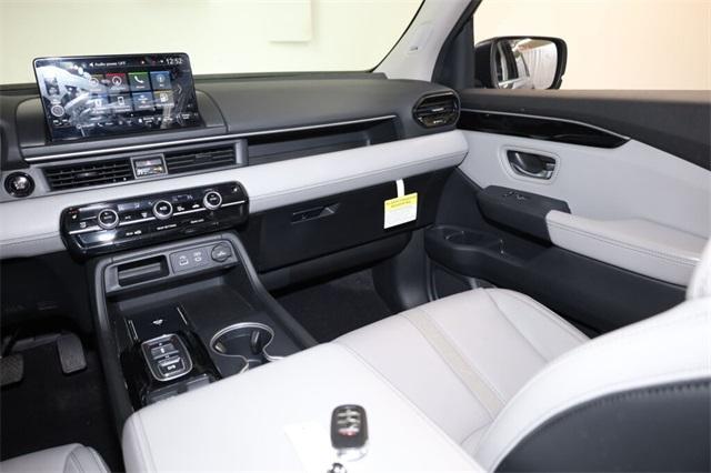 used 2023 Honda Pilot car, priced at $37,886