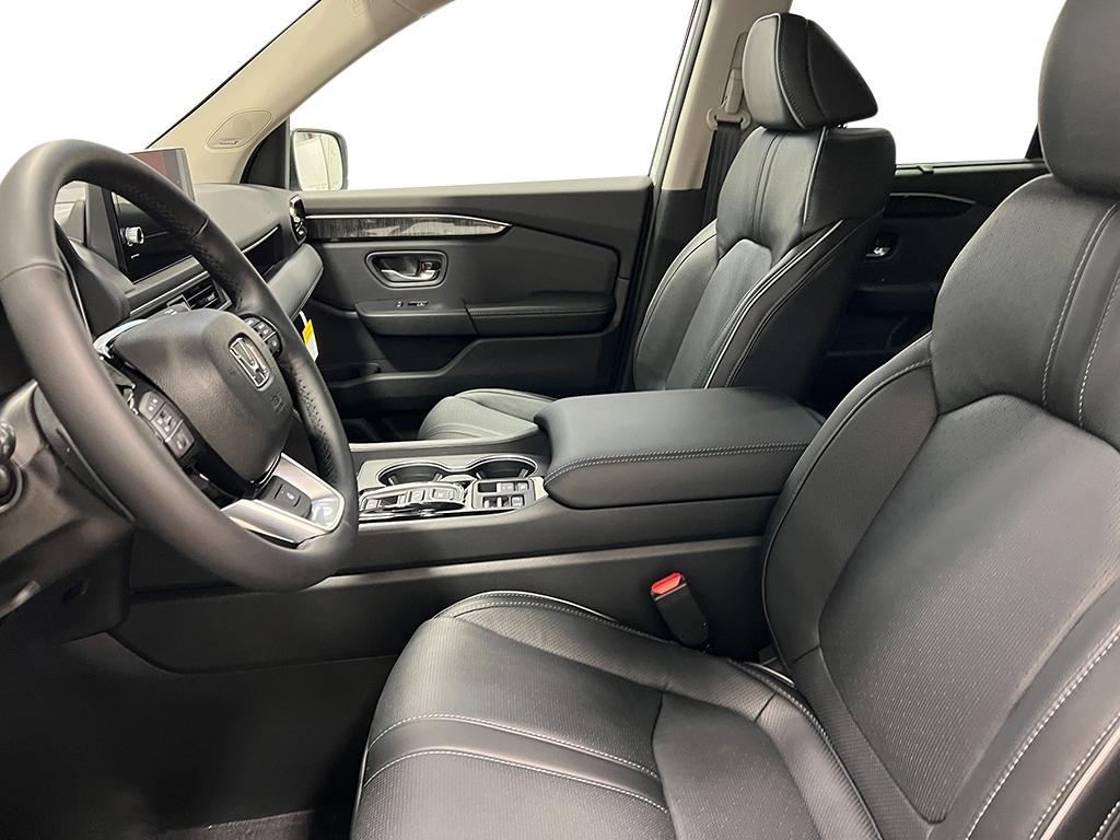 new 2026 Honda Pilot car, priced at $55,445