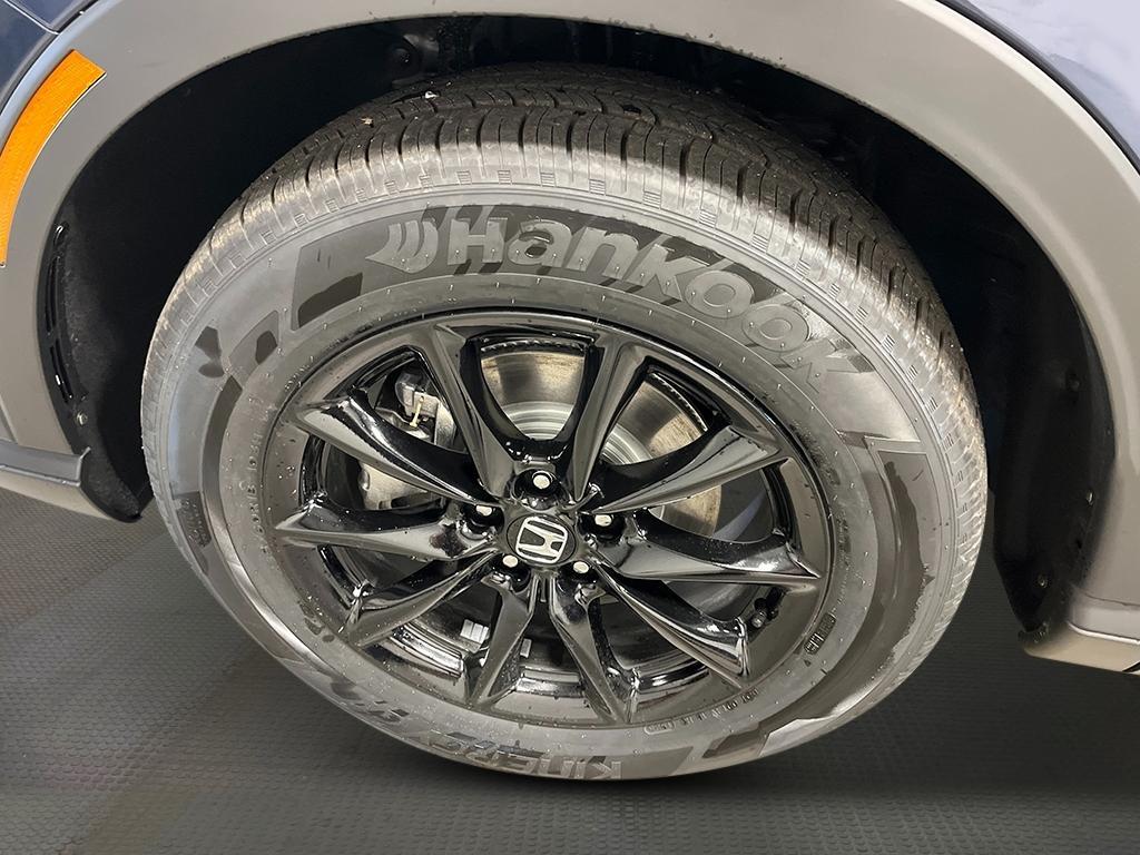 new 2026 Honda CR-V Hybrid car, priced at $38,580