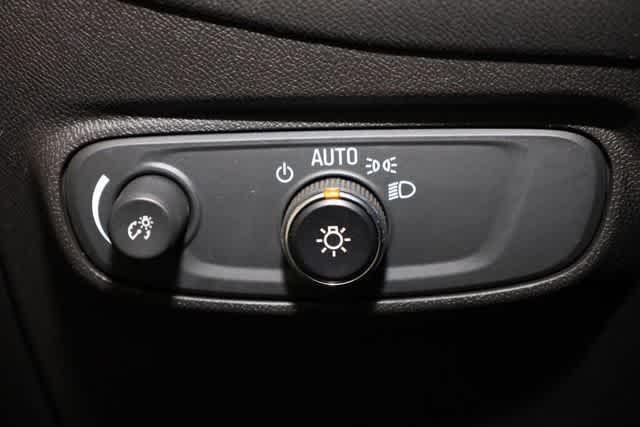 used 2022 Chevrolet Equinox car, priced at $17,250