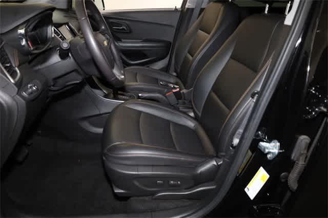 used 2022 Chevrolet Trax car, priced at $12,999