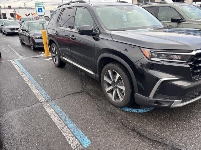 used 2024 Honda Pilot car, priced at $39,310