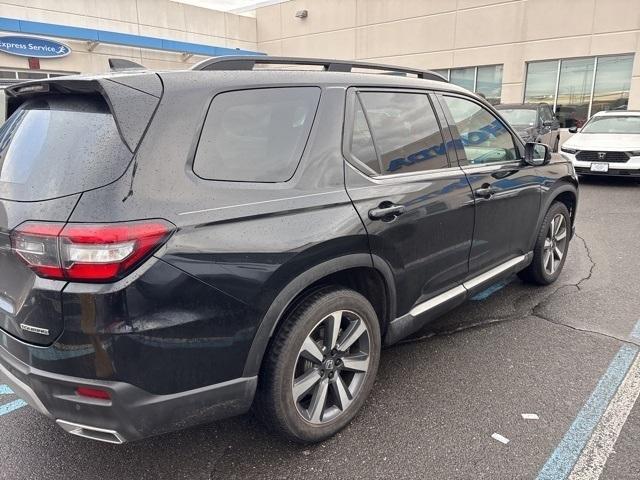 used 2024 Honda Pilot car, priced at $39,310