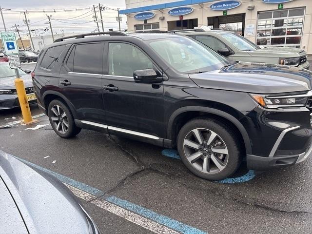 used 2024 Honda Pilot car, priced at $39,310