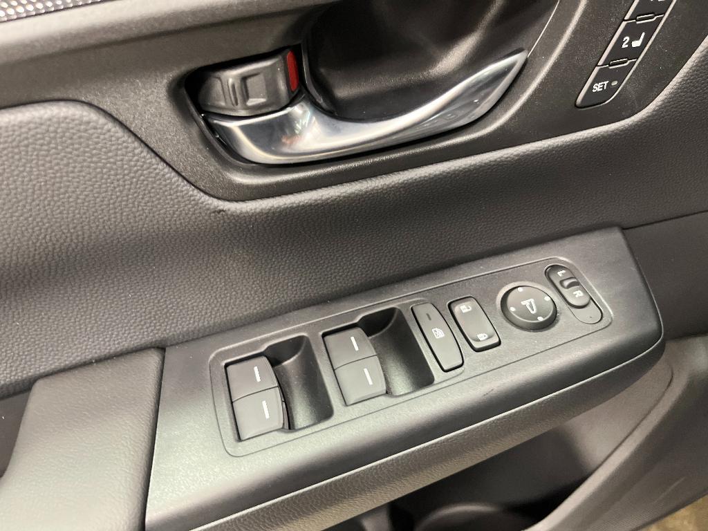 new 2026 Honda CR-V Hybrid car, priced at $42,130