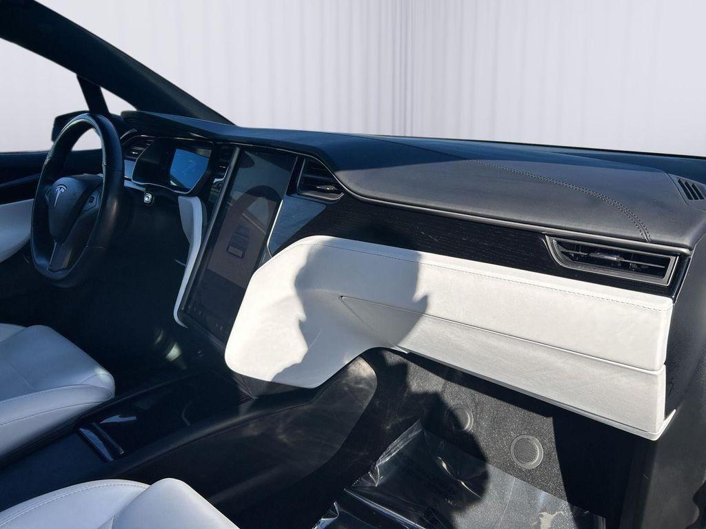 used 2020 Tesla Model X car, priced at $31,000