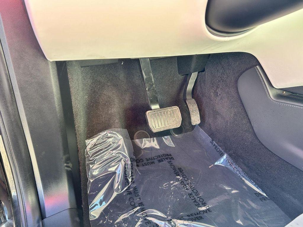 used 2020 Tesla Model X car, priced at $31,000