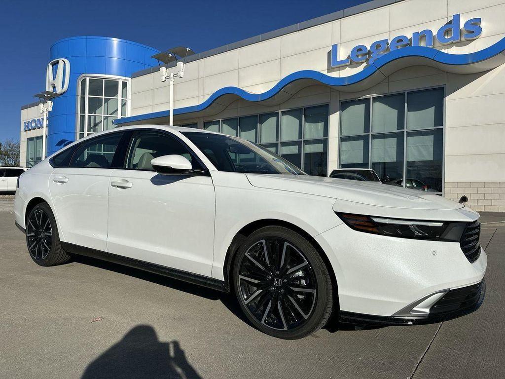 new 2025 Honda Accord Hybrid car, priced at $40,950
