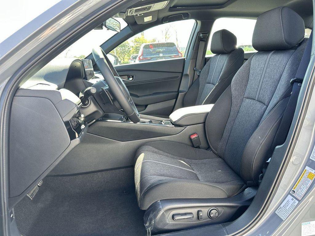new 2025 Honda Accord Hybrid car, priced at $33,305