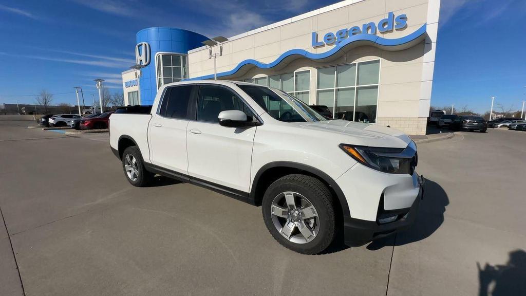 new 2025 Honda Ridgeline car, priced at $41,635