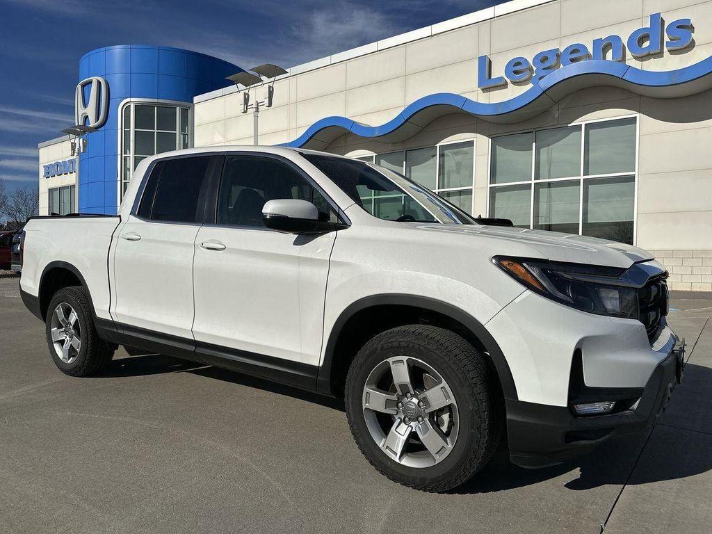 new 2025 Honda Ridgeline car, priced at $41,635