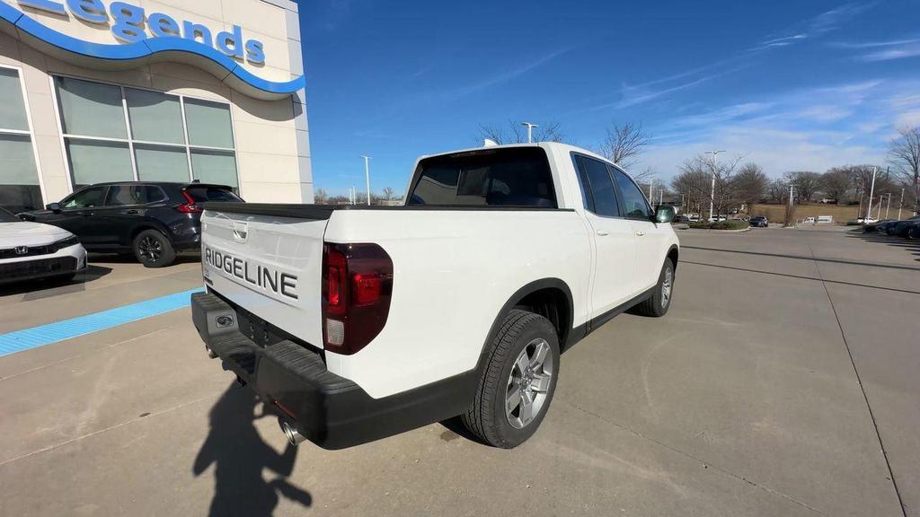 new 2025 Honda Ridgeline car, priced at $41,635